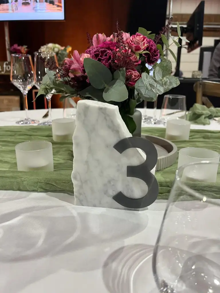Numéro de table marbre 