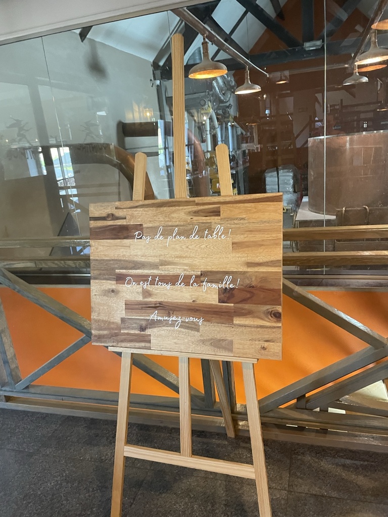 [B 0002] Panneau de Bienvenue en bois bi color 